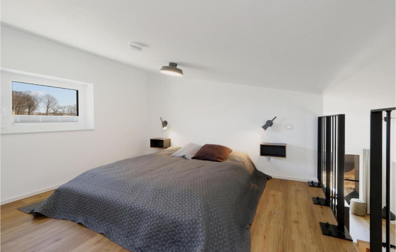 Amazing Home In Lembruch-Duemmer See With Sauna Esterno foto